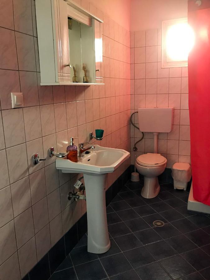 Virginia Apartments Vitalades Bagian luar foto
